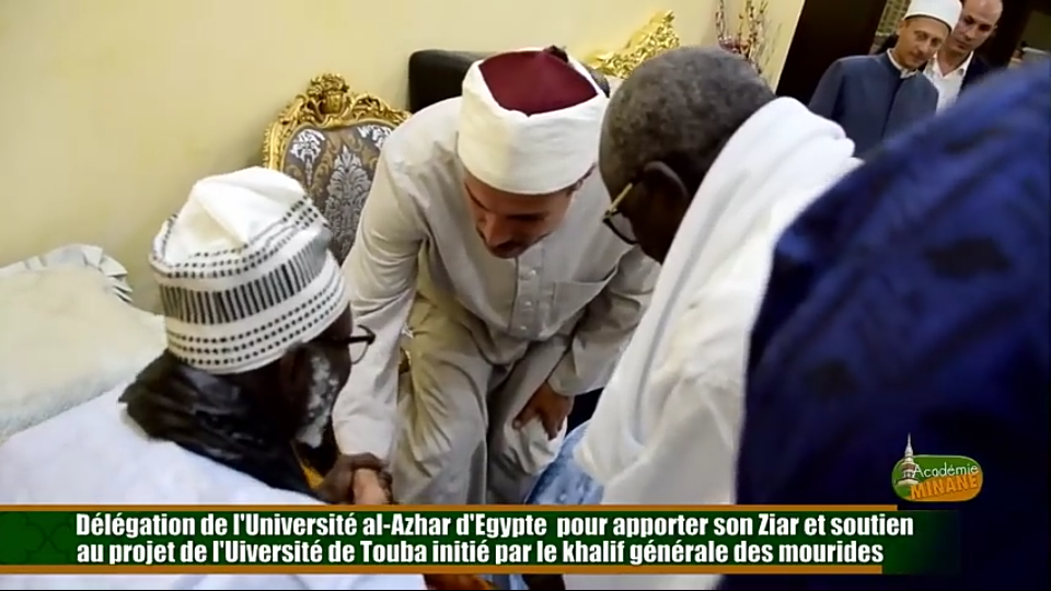 Une Délégation de l'Université al-Azhar d'Egypte apporter son Ziarra et soutien